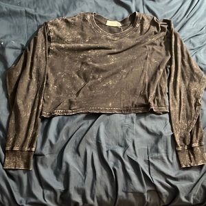 black acid wash girls- juniors crop top